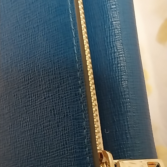 Furla Trifold Blue & Beige Saffiano Wallet (Nwot) - Picture 12 of 16